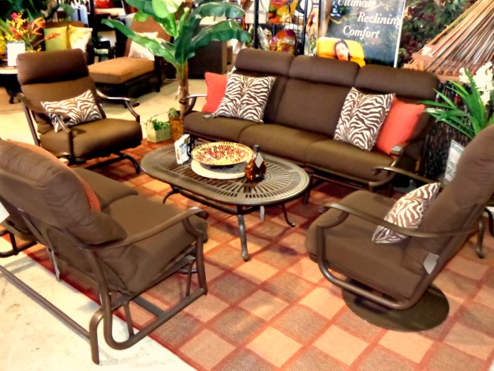 Montreux by Tropitone Fireplace and Patio